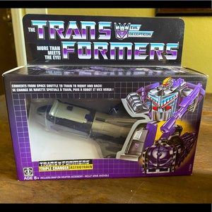 Transformers reissue G1 Triple Changer Astrotrain